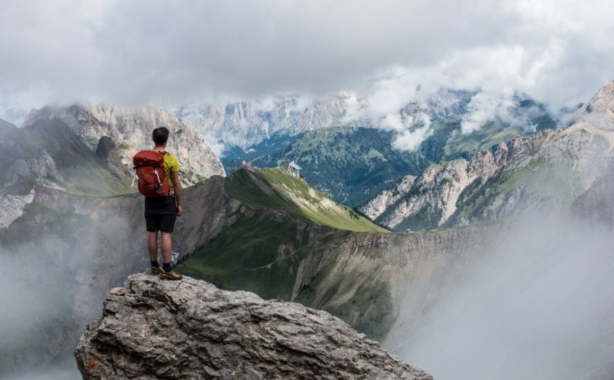 10 Beautiful Places for Tourism Full of Adventure and Adrenaline in the World