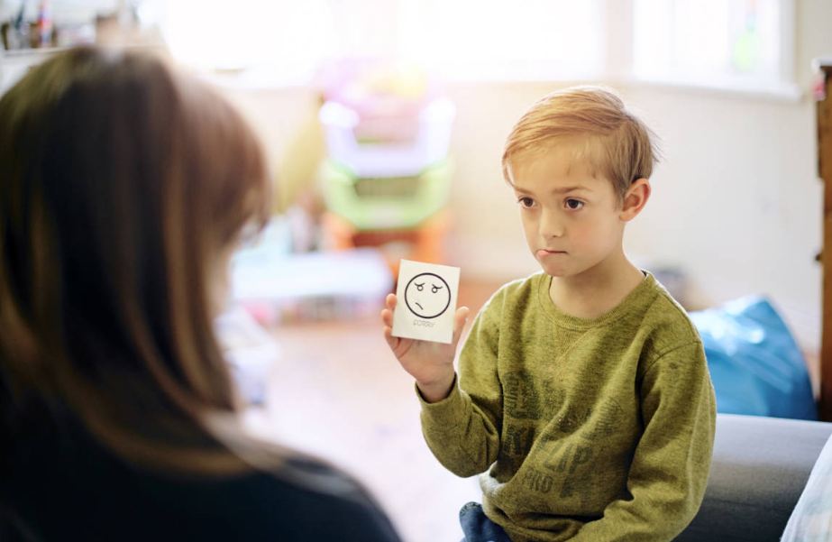 How to Manage an Autistic Person: Simple Tips That Actually Work